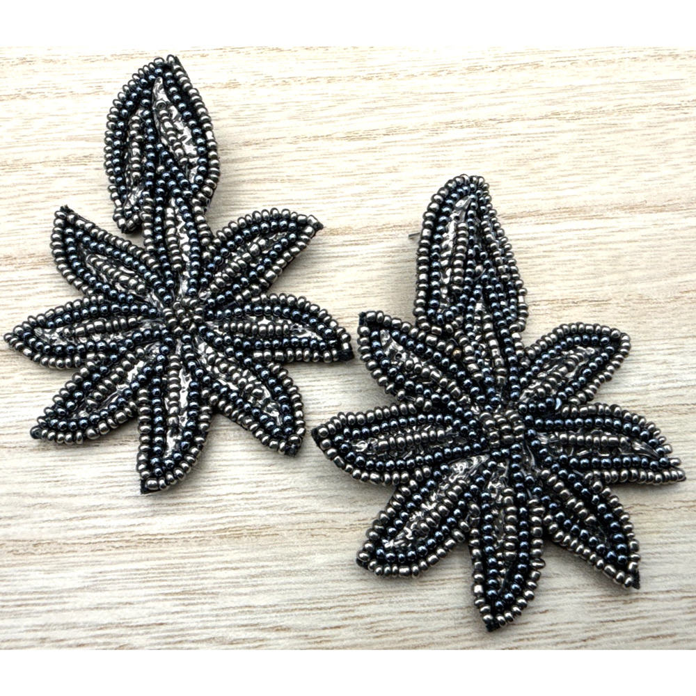 Hand Beaded Flower Earrings Glass Gunmetal Hematite-Color‎ Seed Beads Felt Back